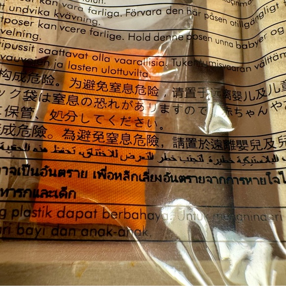 NWT. Disney Parks Epcot Flower Garden Prize Corn Hole game Orange Bird - Picture 10 of 10